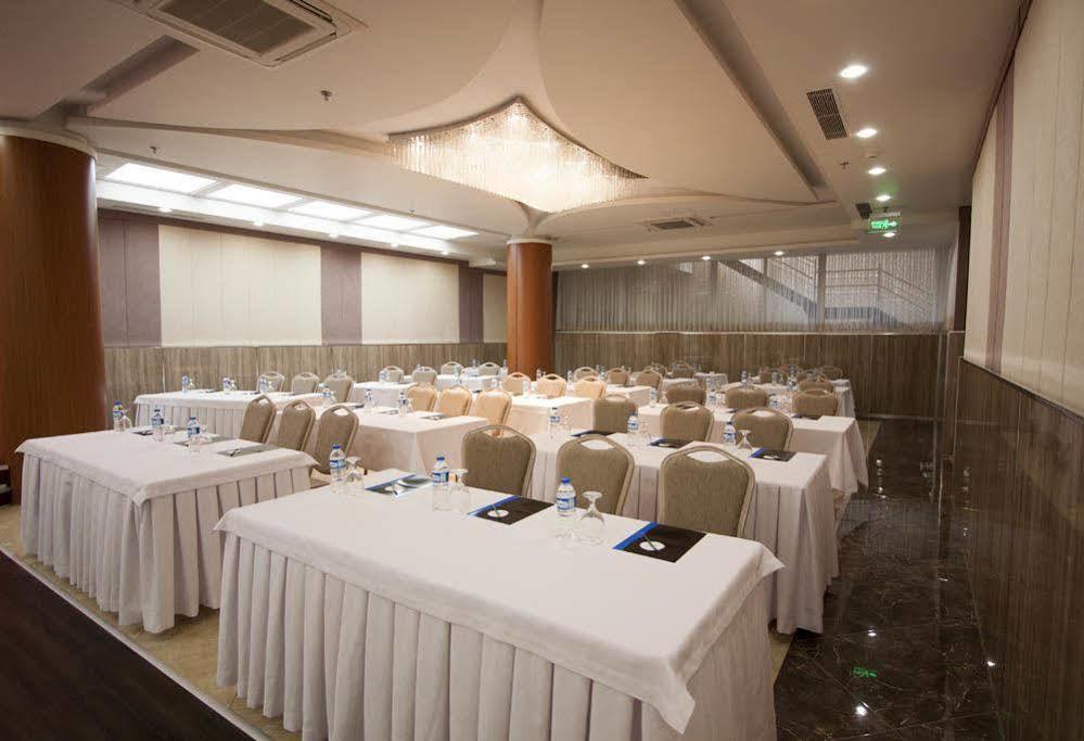 Forum Suite Otel Mersin  Luaran gambar